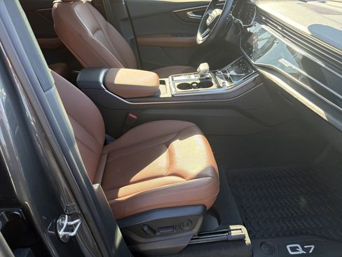 Used 2021 Audi Q7 3.0T Prestige image 24
