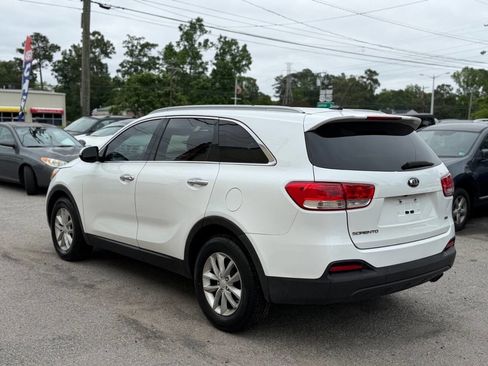 Used 2016 Kia Sorento FWD image 6