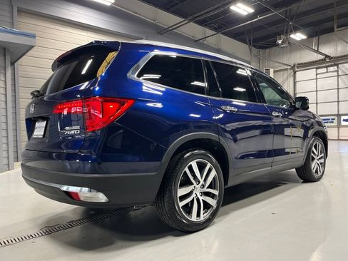 Used 2017 Honda Pilot Touring image 7