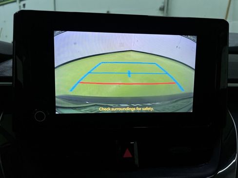 Used 2023 Toyota Corolla LE FWD image 17