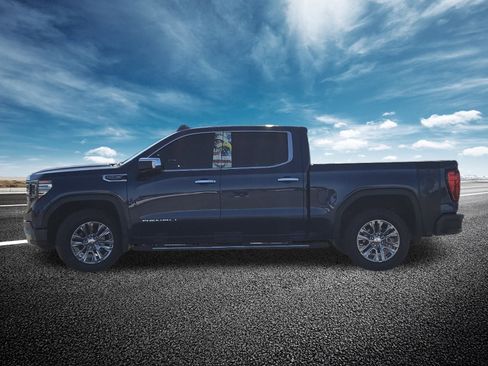 Used 2023 GMC Sierra 1500 Denali w/ Technology Package image 18