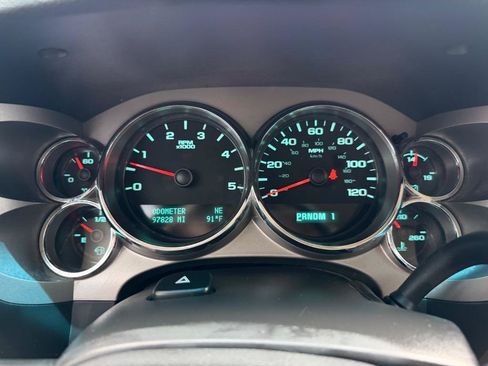 Used 2014 Chevrolet Silverado 2500 LT AWD/4WD image 3