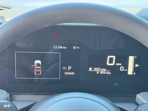 Certified 2025 Nissan Kicks SV image 21