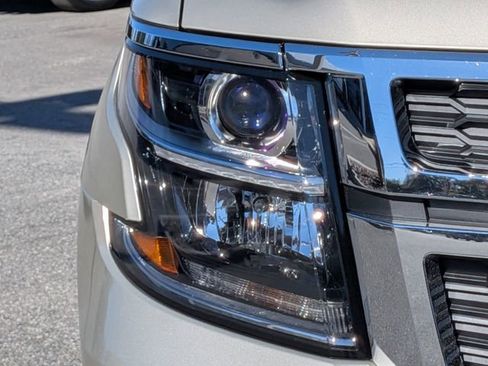 Used 2017 Chevrolet Tahoe LT image 9