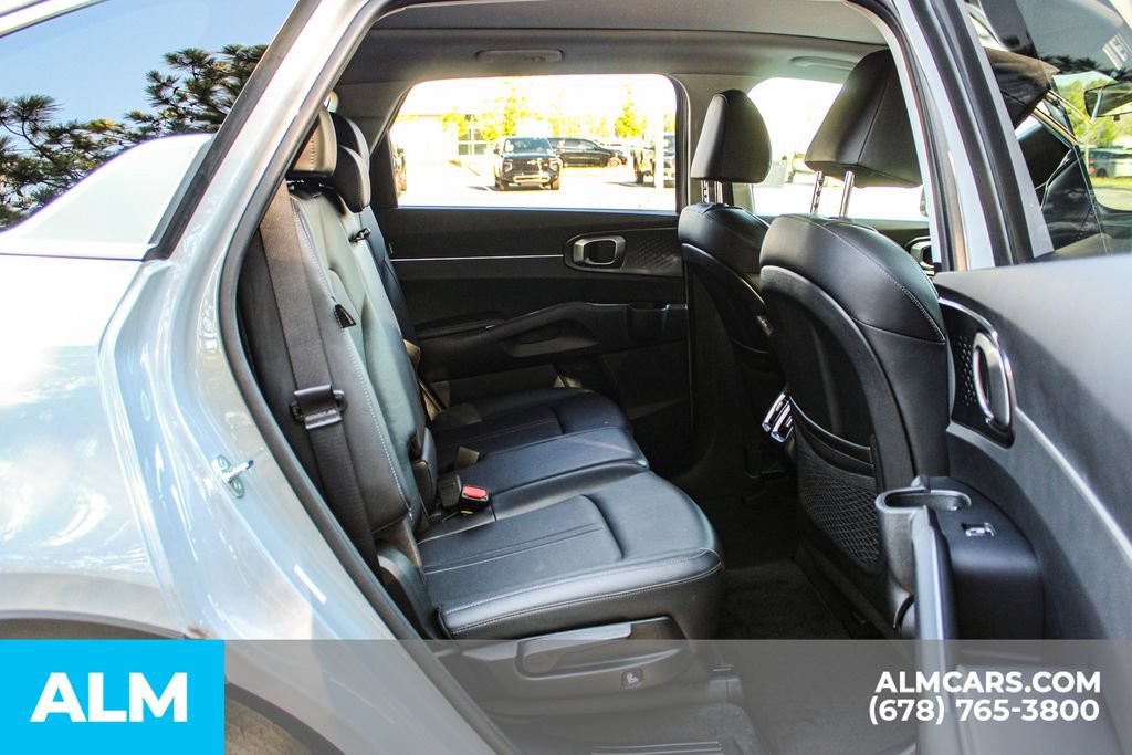 Used 2025 Kia Sorento S w/ Panoramic Sunroof Package FWD image 20
