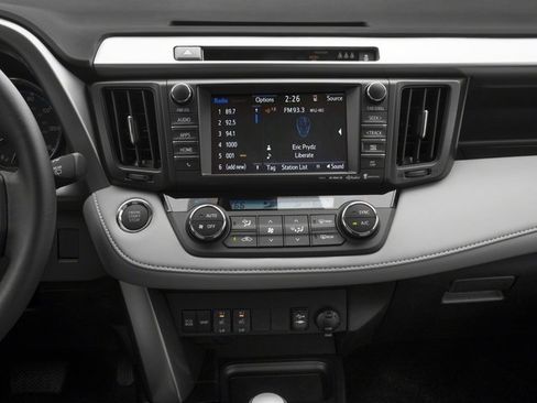Used 2018 Toyota RAV4 Limited w/ Advanced Technology Package AWD/4WD image 10