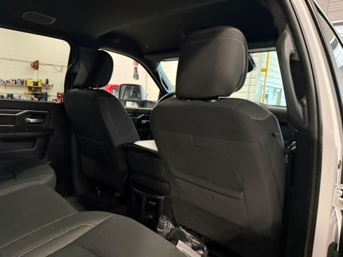 Certified 2025 RAM 2500 Big Horn AWD/4WD image 13