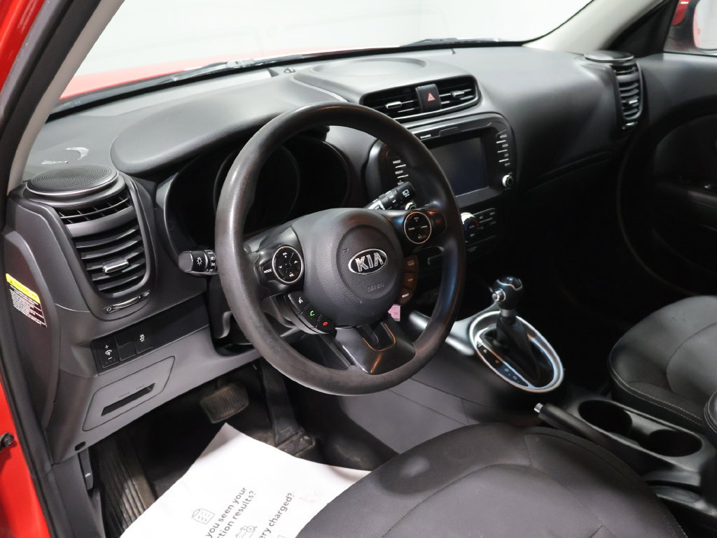 Used 2019 Kia Soul + FWD image 16