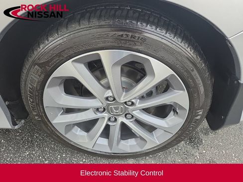 Used 2015 Honda Accord EX-L image 11