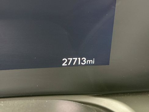 Used 2025 Buick Encore GX Avenir w/ Avenir Technology Package FWD image 19
