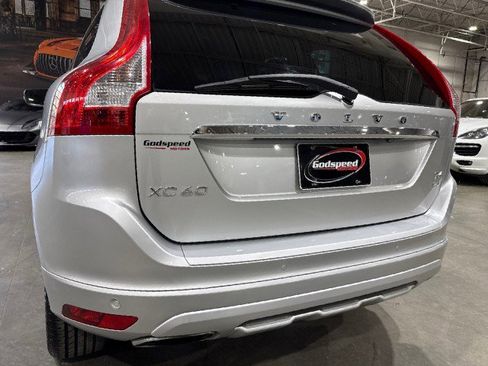 Used 2017 Volvo XC60 T6 Dynamic w/ Climate Package image 37