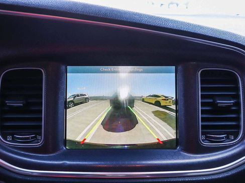 Used 2017 Dodge Charger R/T Scat Pack w/ Technology Group image 26