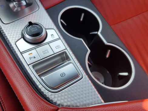 Used 2023 Genesis G70 2.0T w/ Sport Prestige Package image 30