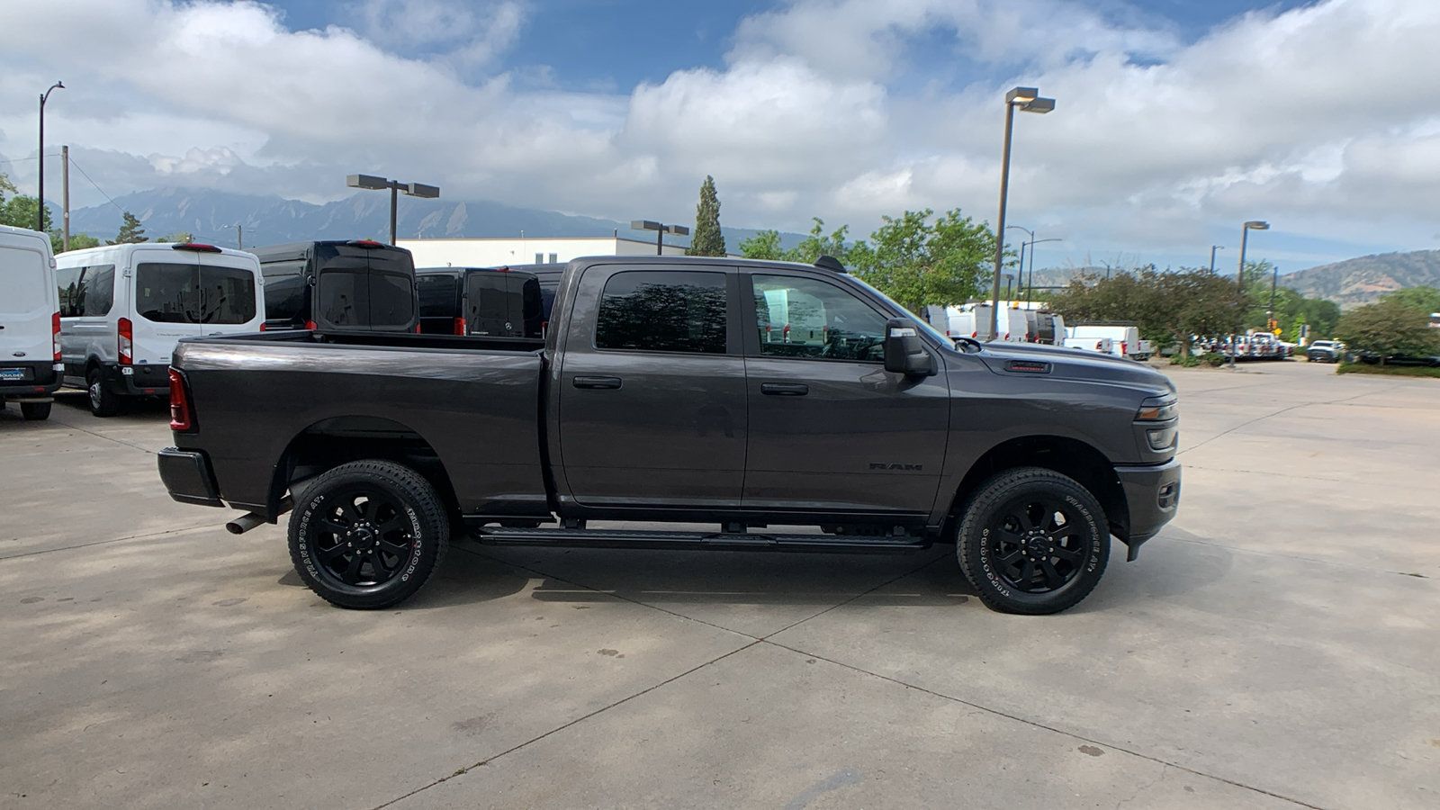 Used 2026 RAM 2500 Big Horn AWD/4WD image 6