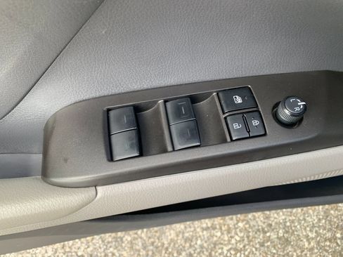Used 2023 Toyota Camry LE AWD/4WD image 13