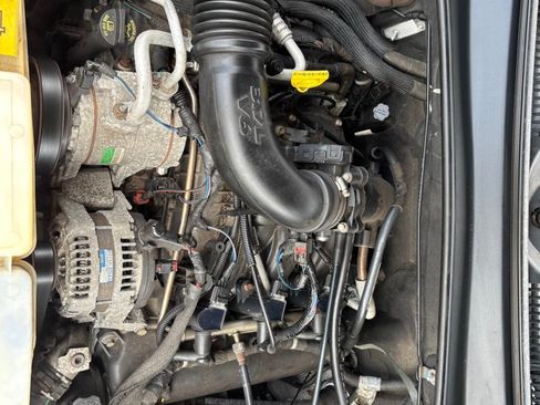 Used 2012 Jeep Liberty Sport RWD image 15