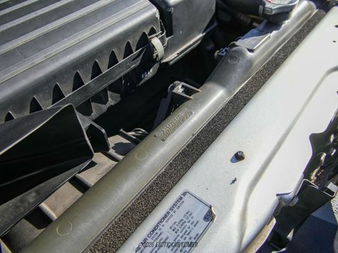 Used 2002 Honda S2000 image 25