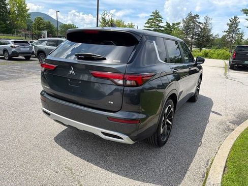 Used 2024 Mitsubishi Outlander SE Black Edition AWD/4WD image 5