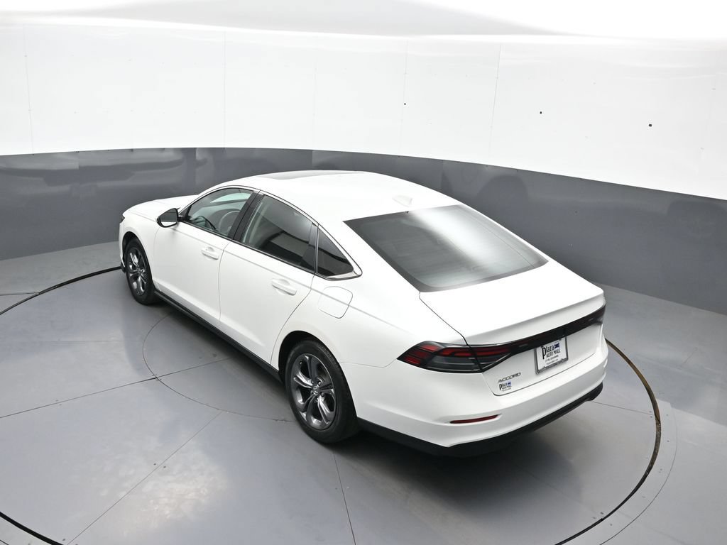 Certified 2023 Honda Accord EX image 39