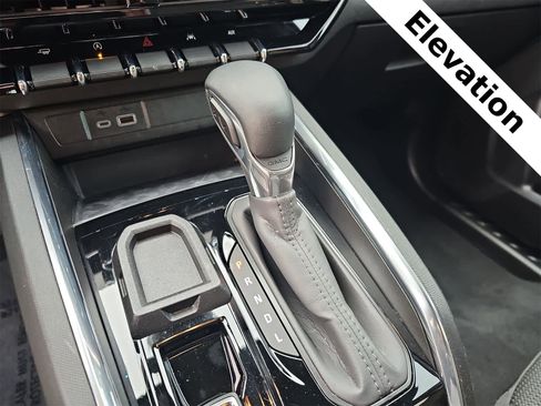 Used 2024 GMC Canyon Elevation w/ Trailering Package image 21