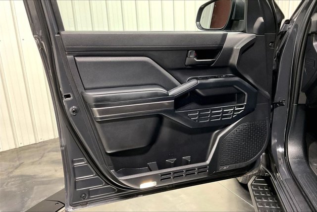 Certified 2025 Toyota 4Runner SR5 AWD/4WD image 24