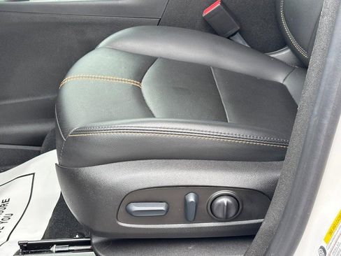 Certified 2022 Chevrolet Equinox Premier FWD image 15
