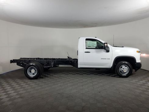 New 2026 Chevrolet Silverado 3500 W/T w/ WT Convenience Package RWD image 2