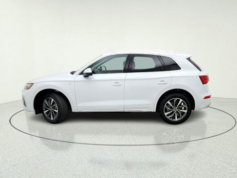 Used 2023 Audi Q5 2.0T Premium w/ Convenience Package AWD/4WD image 14
