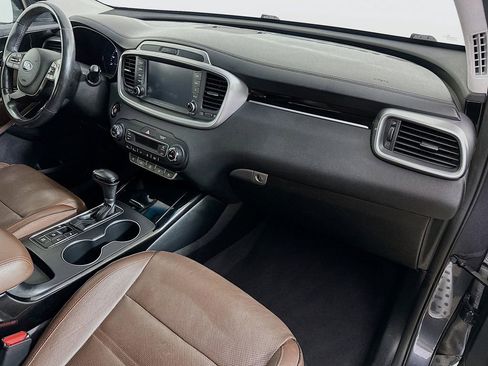 Certified 2019 Kia Sorento SX w/ SX Touring Package FWD image 35