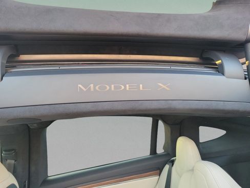Used 2023 Tesla Model X AWD/4WD image 8