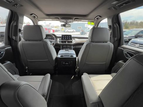 Used 2021 Chevrolet Tahoe LT w/ LT Signature Package image 31