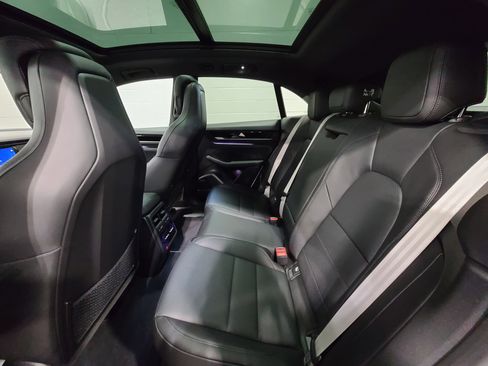 New 2026 Porsche Macan 4 Electric AWD/4WD image 28