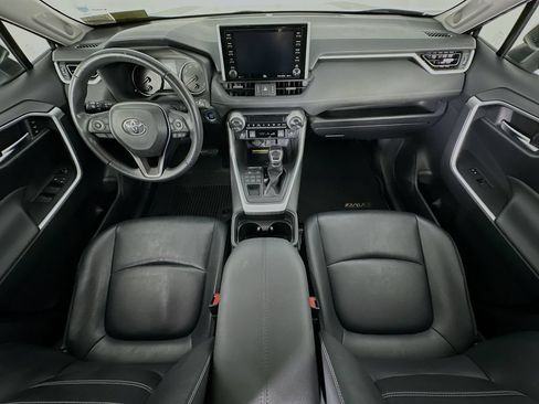Used 2020 Toyota RAV4 XLE Premium AWD/4WD image 10