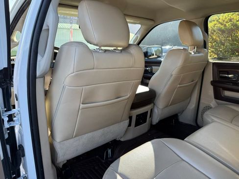 Used 2015 RAM 1500 Laramie AWD/4WD image 18