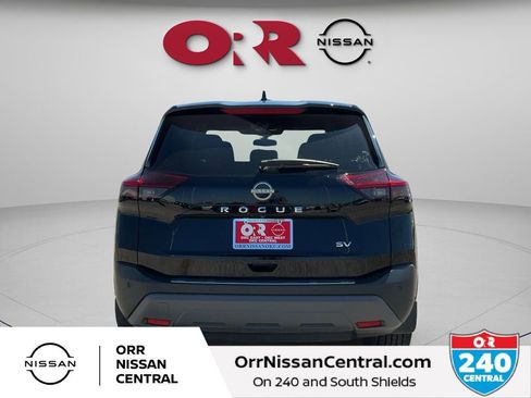Used 2023 Nissan Rogue SV image 6