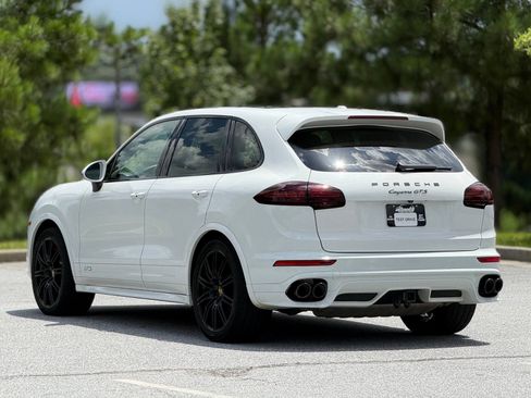 Used 2016 Porsche Cayenne GTS AWD/4WD image 10