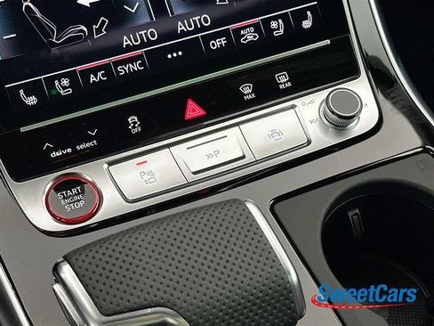 Used 2025 Audi RS Q8 performance AWD/4WD image 30