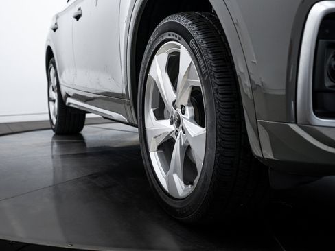 Certified 2023 Audi Q5 2.0T Premium Plus w/ Premium Plus Package image 19