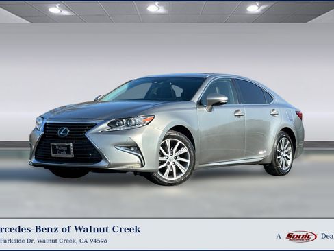 Used 2016 Lexus ES 300h image 1