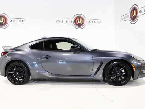 Used 2024 Toyota GR86 Premium image 32