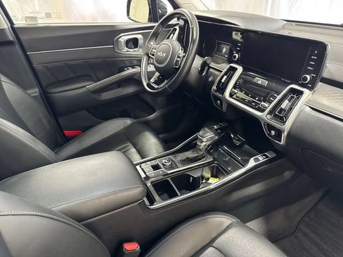 Used 2022 Kia Sorento SX FWD image 31