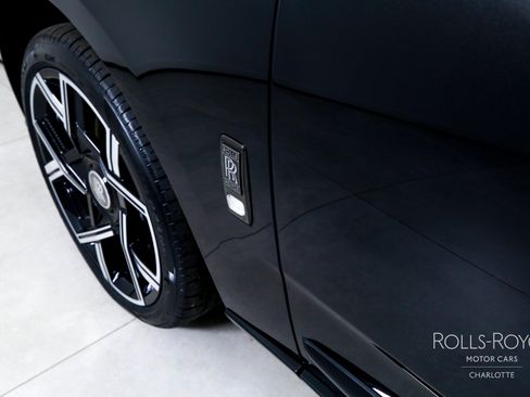 Used 2026 Rolls-Royce Cullinan Black Badge AWD/4WD image 47