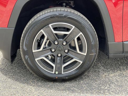 New 2026 Jeep Cherokee Laredo AWD/4WD image 45