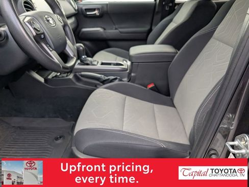Used 2023 Toyota Tacoma TRD Off-Road AWD/4WD image 12