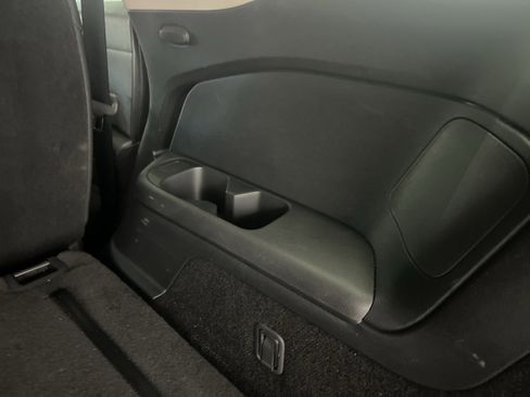 Used 2024 Nissan Pathfinder S image 31