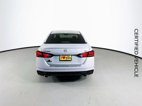 Certified 2023 Nissan Altima 2.5 SR FWD image 8