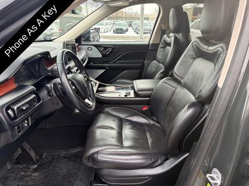 Certified 2023 Lincoln Aviator Reserve w/ Equipment Group 201A image 13