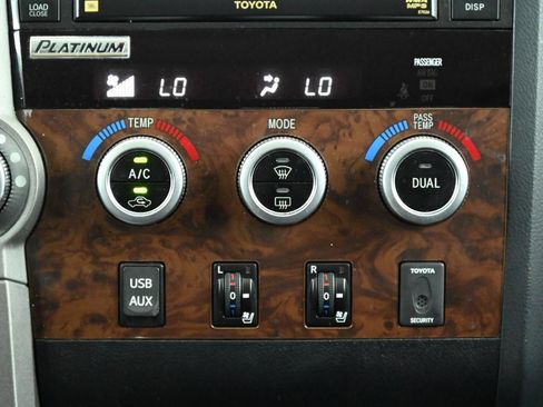 Used 2013 Toyota Tundra Platinum AWD/4WD image 37