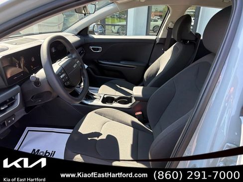 New 2026 Kia K4 FWD image 28
