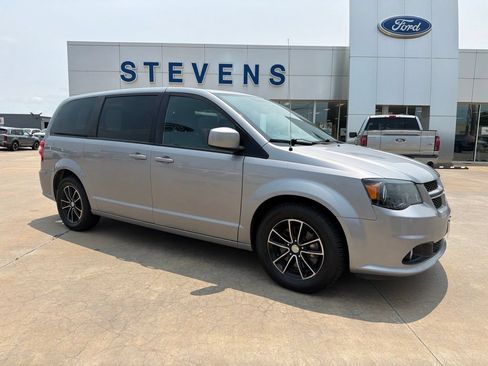 Used 2018 Dodge Grand Caravan GT FWD image 1